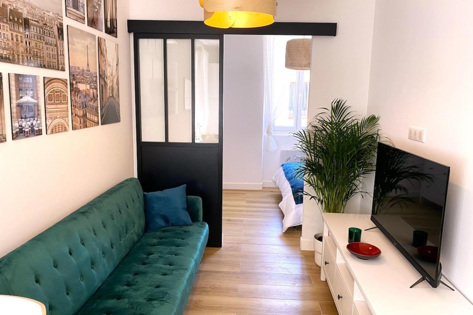 06An - Beautiful Apartment In The Heart Of Old Антіб Екстер'єр фото